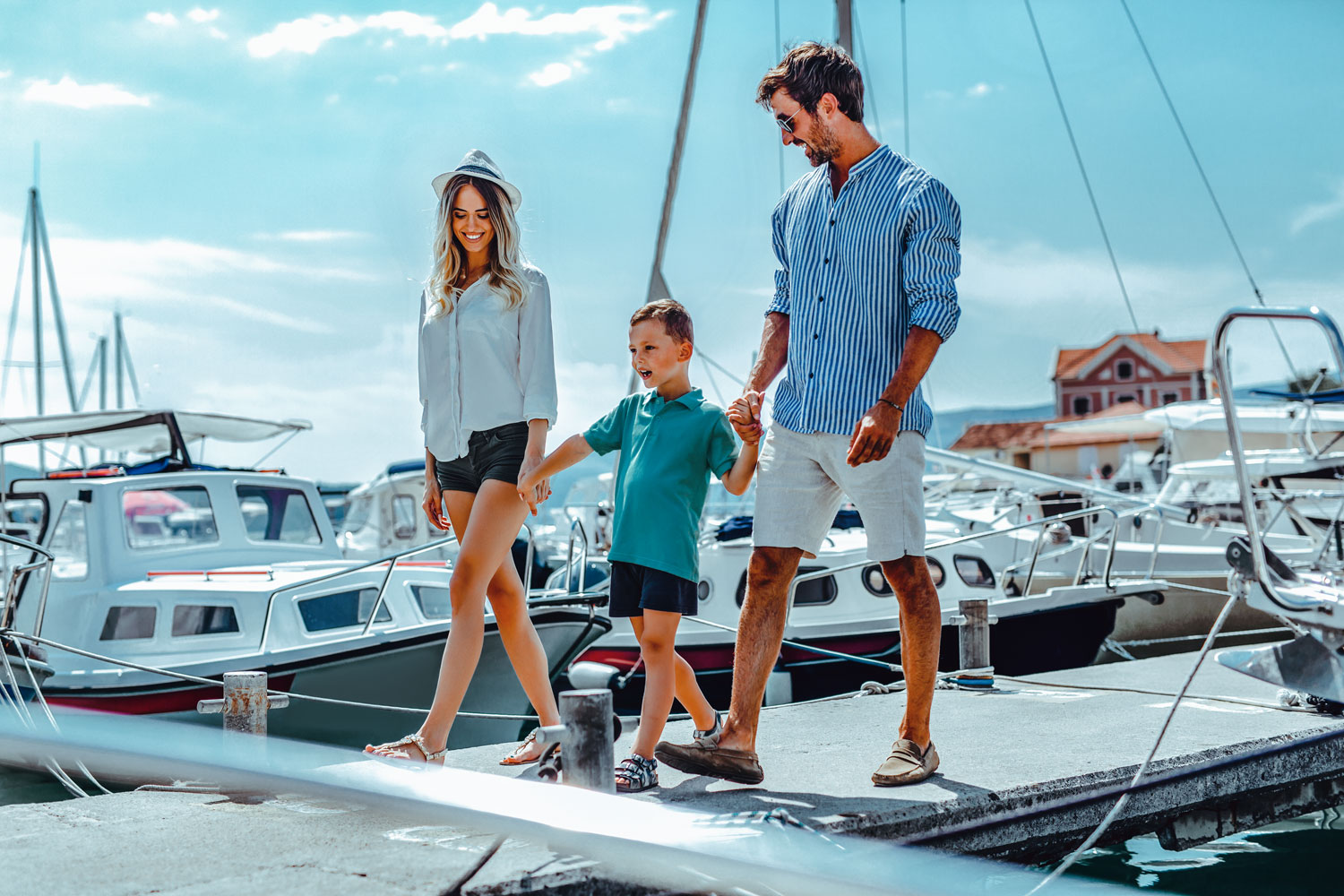 Boating Etiquette Boat Dock Manners for a Swift Launch!