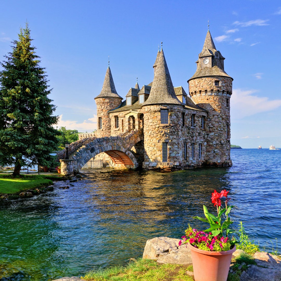 Exploring Hidden Gems: 5 Amazing Boating Destinations